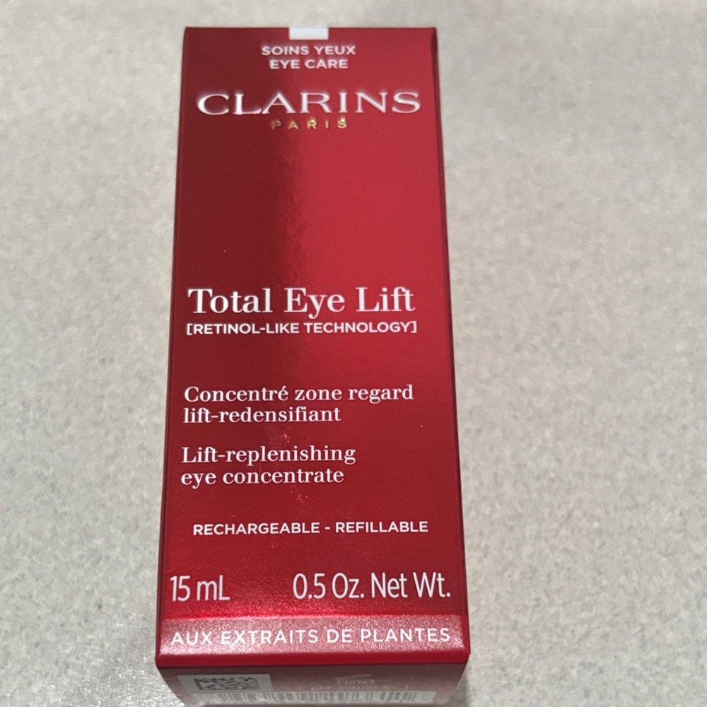 Clarins Total Eye Lift in Rich Red